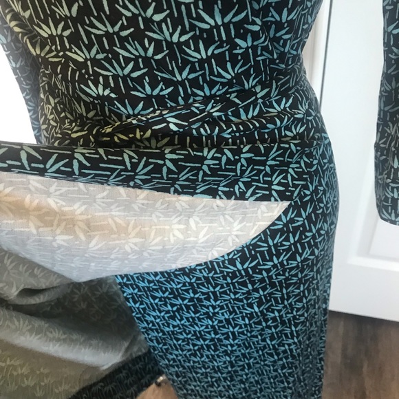 Diane von Furstenberg wrap dress - Picture 5 of 8